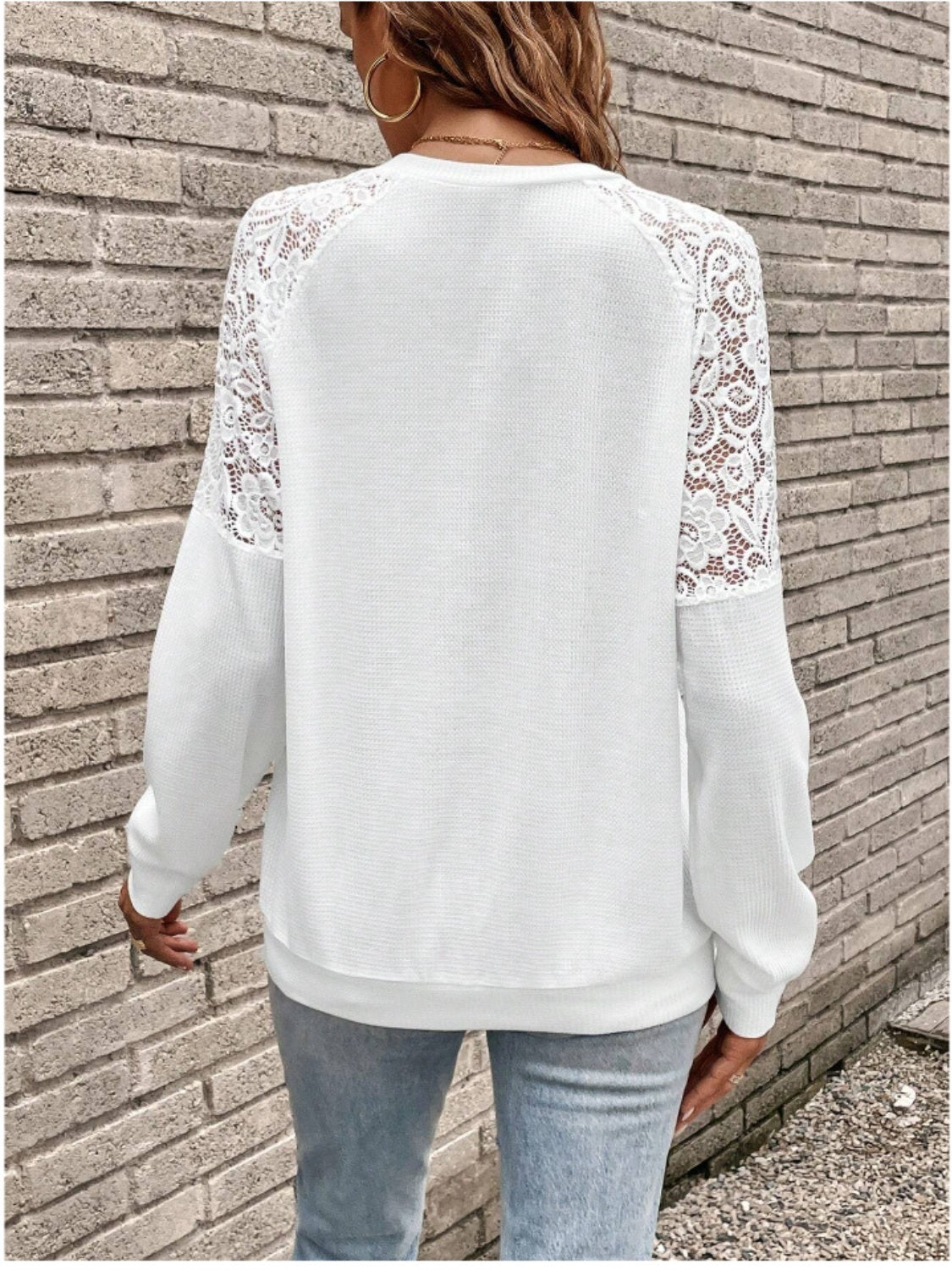 Lace Detail V-Neck Long Sleeve Top