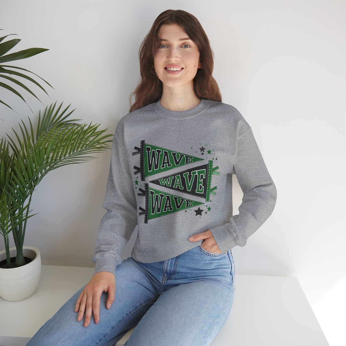 Wave Thriple Pennant_Gildan Adult Sweatshirt